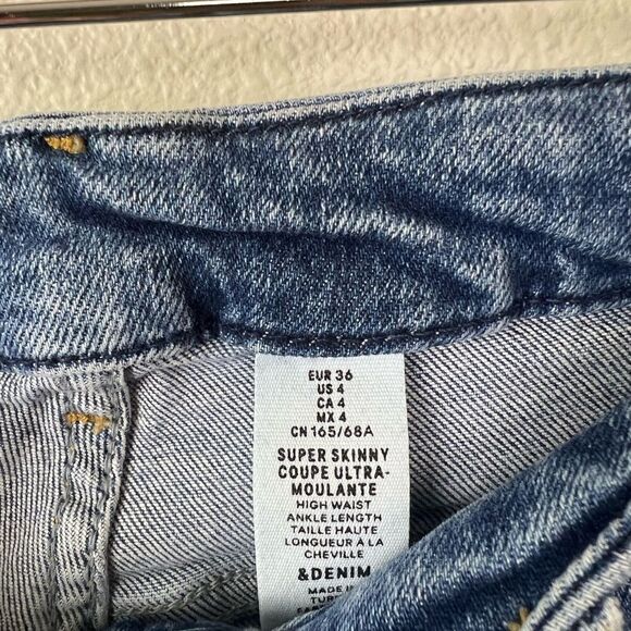 H&M Embrace High Ankle Jeans Women size 4 - Picture 8 of 8